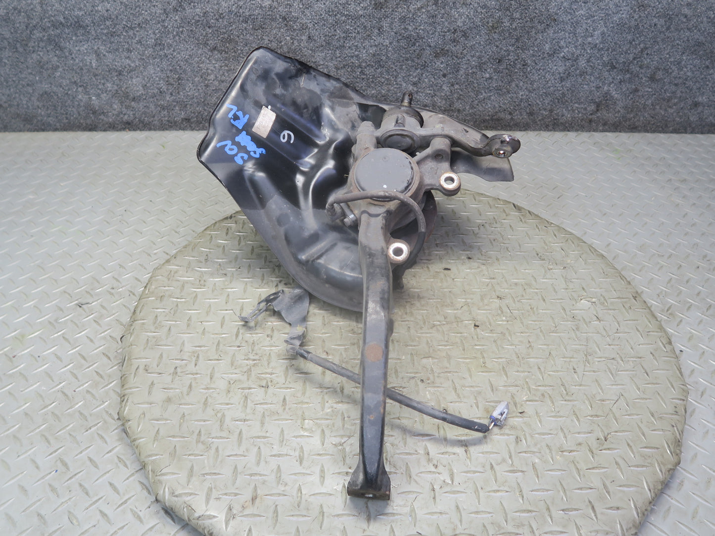 02-10 Lexus Z40 SC430 Front Left Spindle Knuckle Wheel Hub Bearing 74K Miles OEM