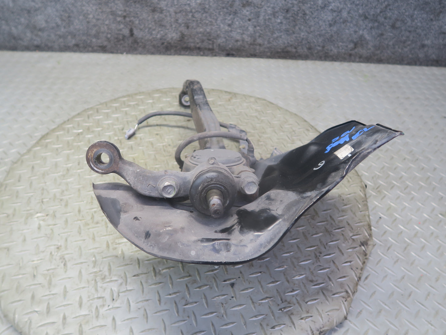 02-10 Lexus Z40 SC430 Front Left Spindle Knuckle Wheel Hub Bearing 74K Miles OEM