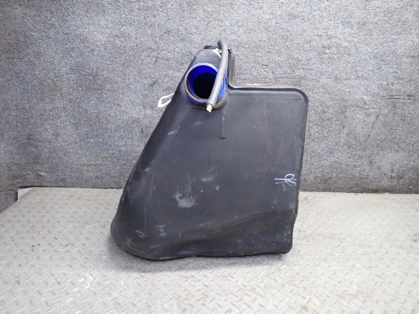 97-98 Chevrolet Corvette C5 Rear Right Fuel Tank 45K Miles 10292054 OEM