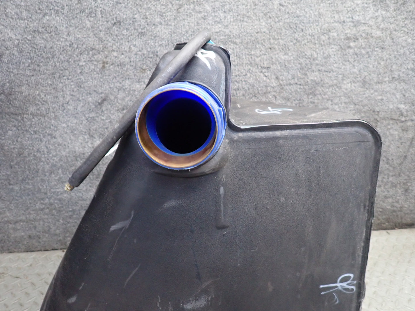 97-98 Chevrolet Corvette C5 Rear Right Fuel Tank 45K Miles 10292054 OEM