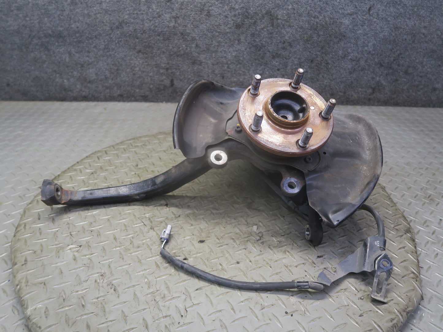 02-10 Lexus Z40 SC430 Front Right Spindle Knuckle Wheel Hub Bearing 74K Mile OEM