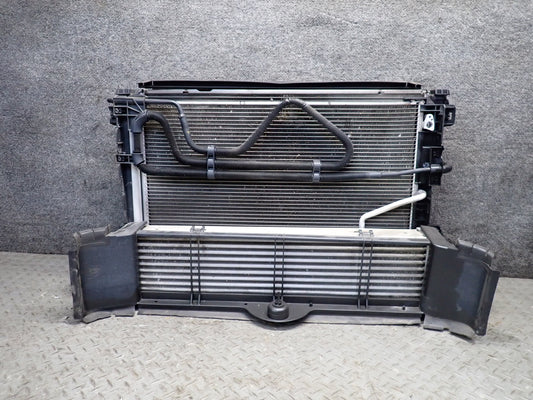 2012-2015 Mercedes R172 SLK250 Engine Radiator Condenser Fan Core Support Assy