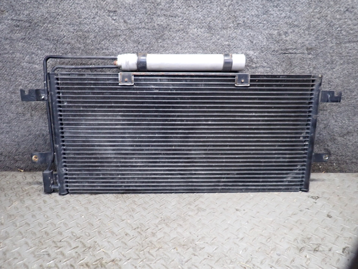 99-00 VW Eurovan T4 2.8L AES A/C Air Condition Condenser 91K Miles OEM