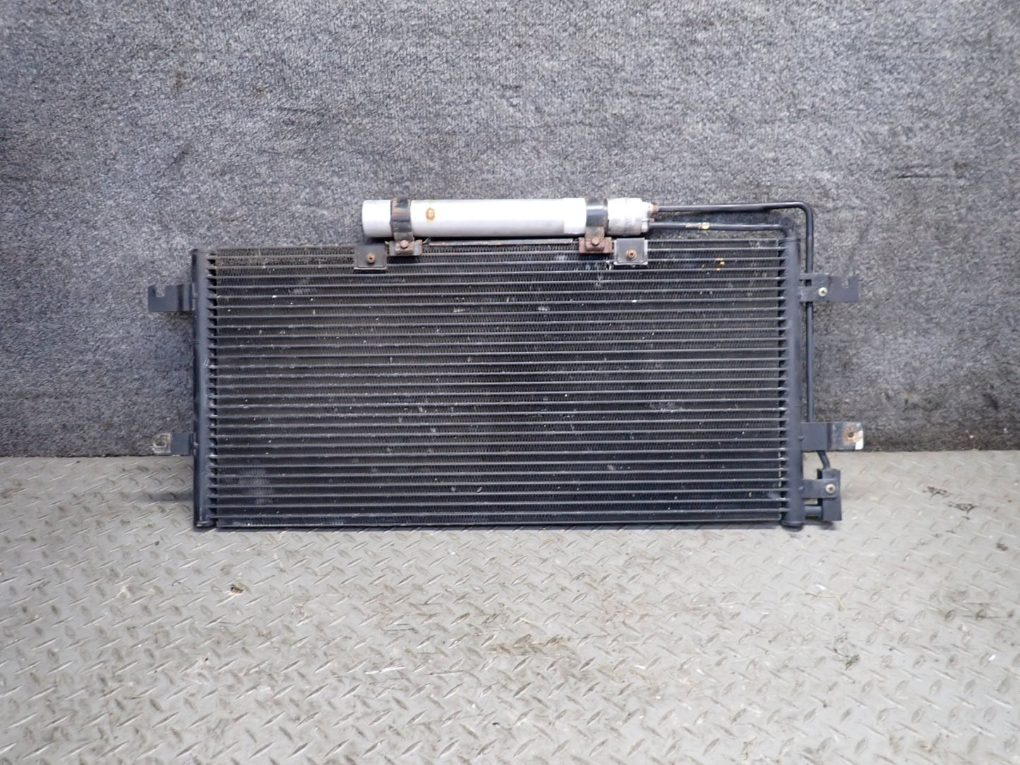 99-00 VW Eurovan T4 2.8L AES A/C Air Condition Condenser 91K Miles OEM