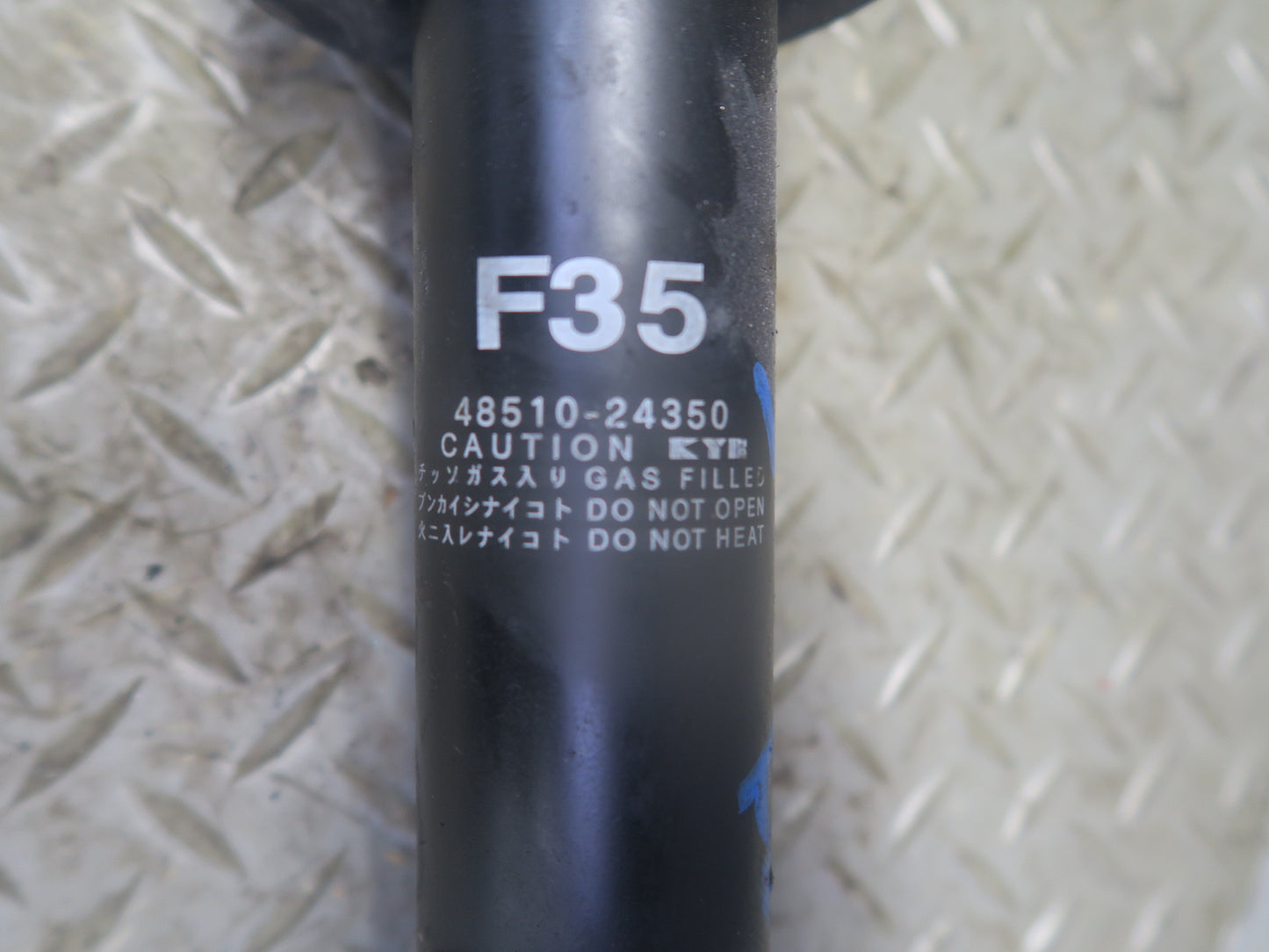 06-10 Lexus SC430 Front Left & Right Suspension Strut Shock Absorber Set 74K OEM