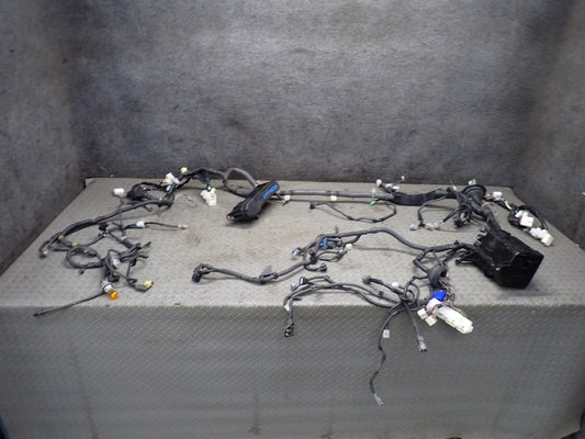 2006 Lexus UZZ40 SC430 Engine Motor Bay Wire Harness Fuse Relay Box Assy 74K OEM