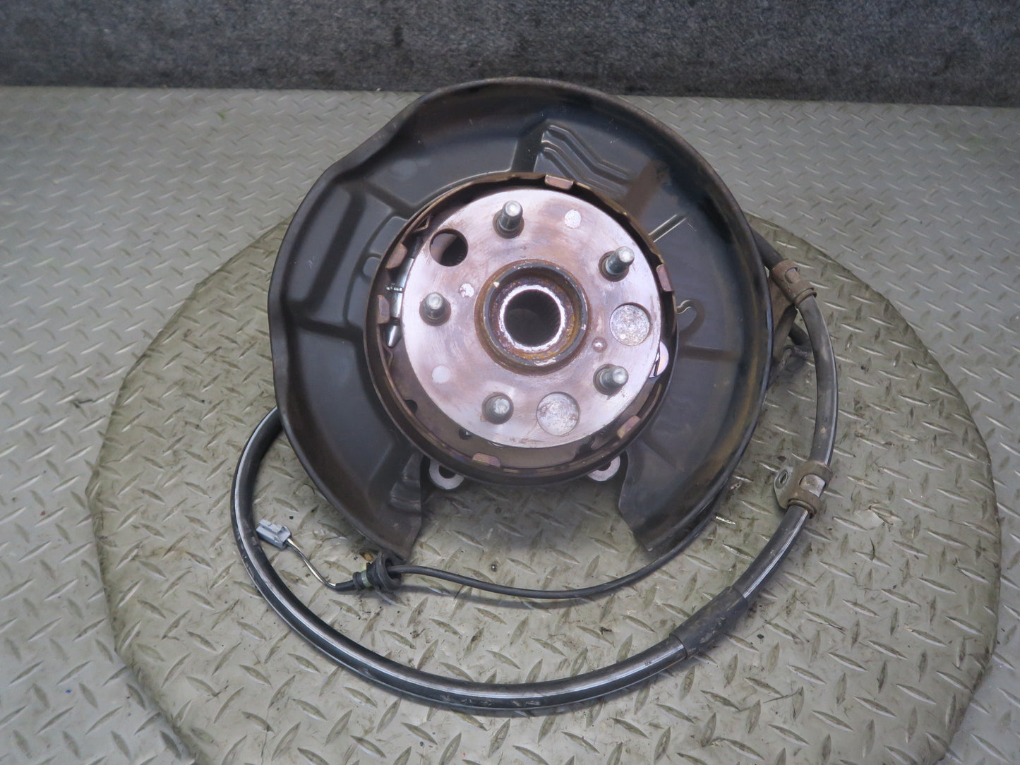 02-10 Lexus SC430 Rear Left Spindle Knuckle Wheel Hub Bearing 74K Miles OEM
