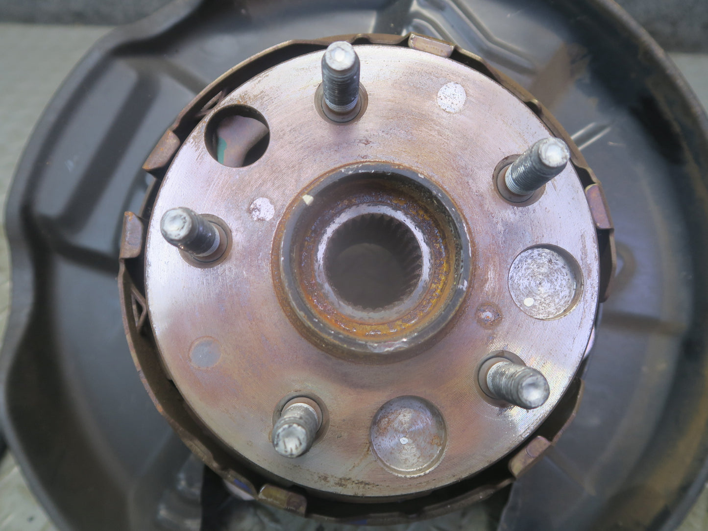 02-10 Lexus SC430 Rear Left Spindle Knuckle Wheel Hub Bearing 74K Miles OEM