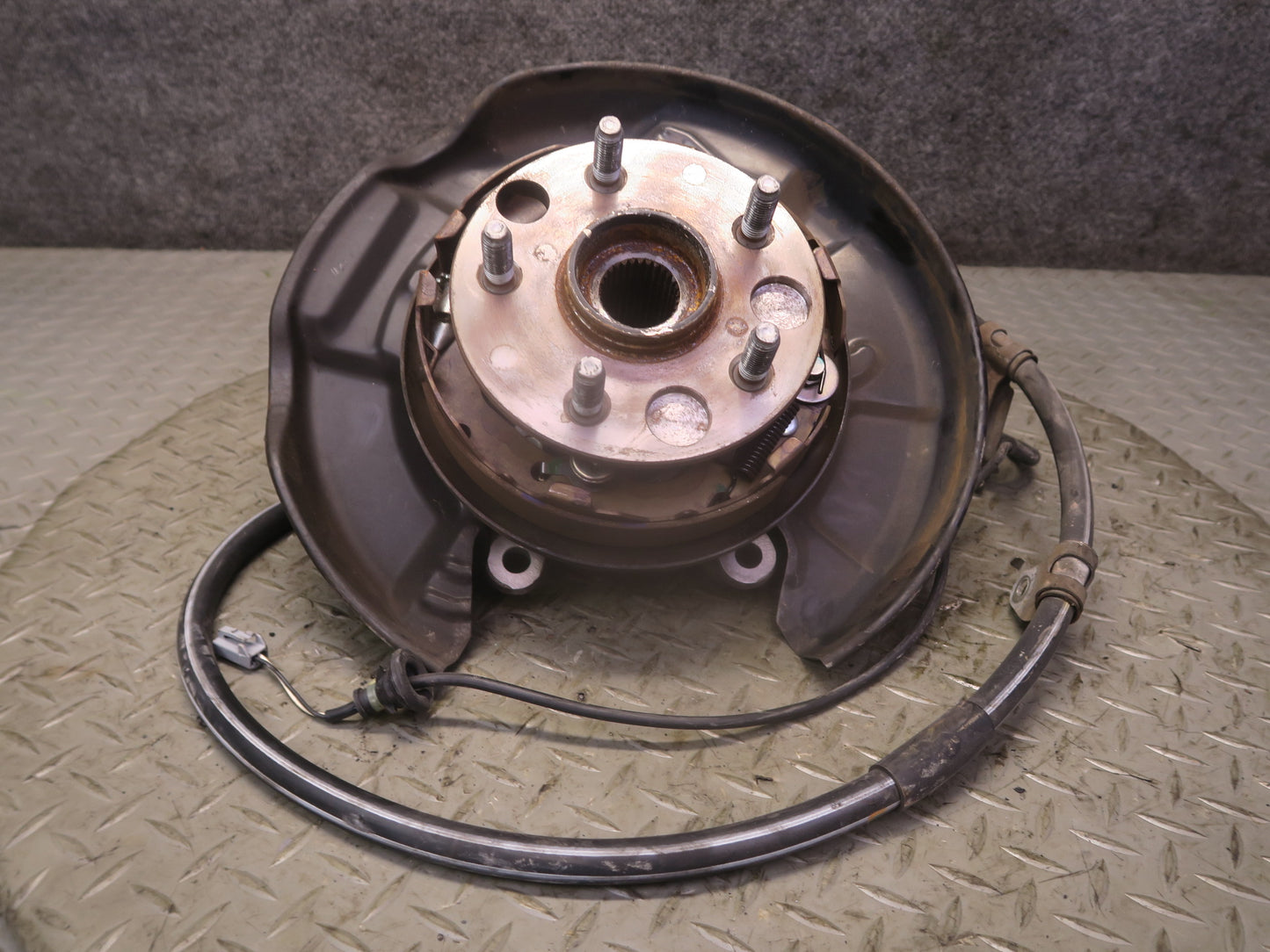02-10 Lexus SC430 Rear Left Spindle Knuckle Wheel Hub Bearing 74K Miles OEM