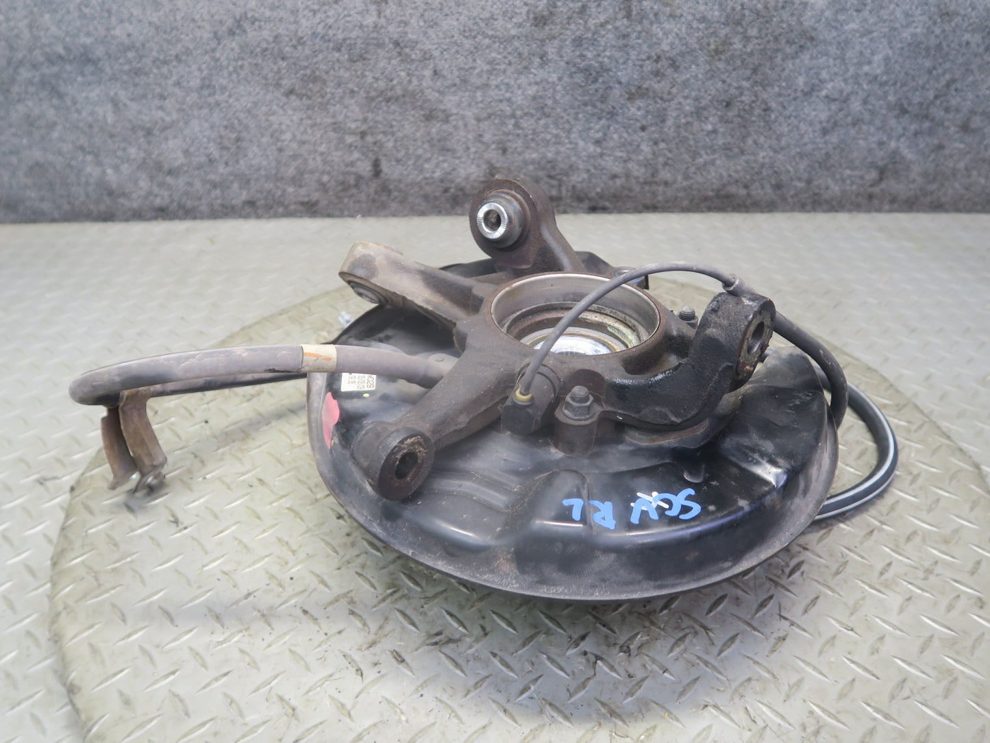 02-10 Lexus SC430 Rear Left Spindle Knuckle Wheel Hub Bearing 74K Miles OEM