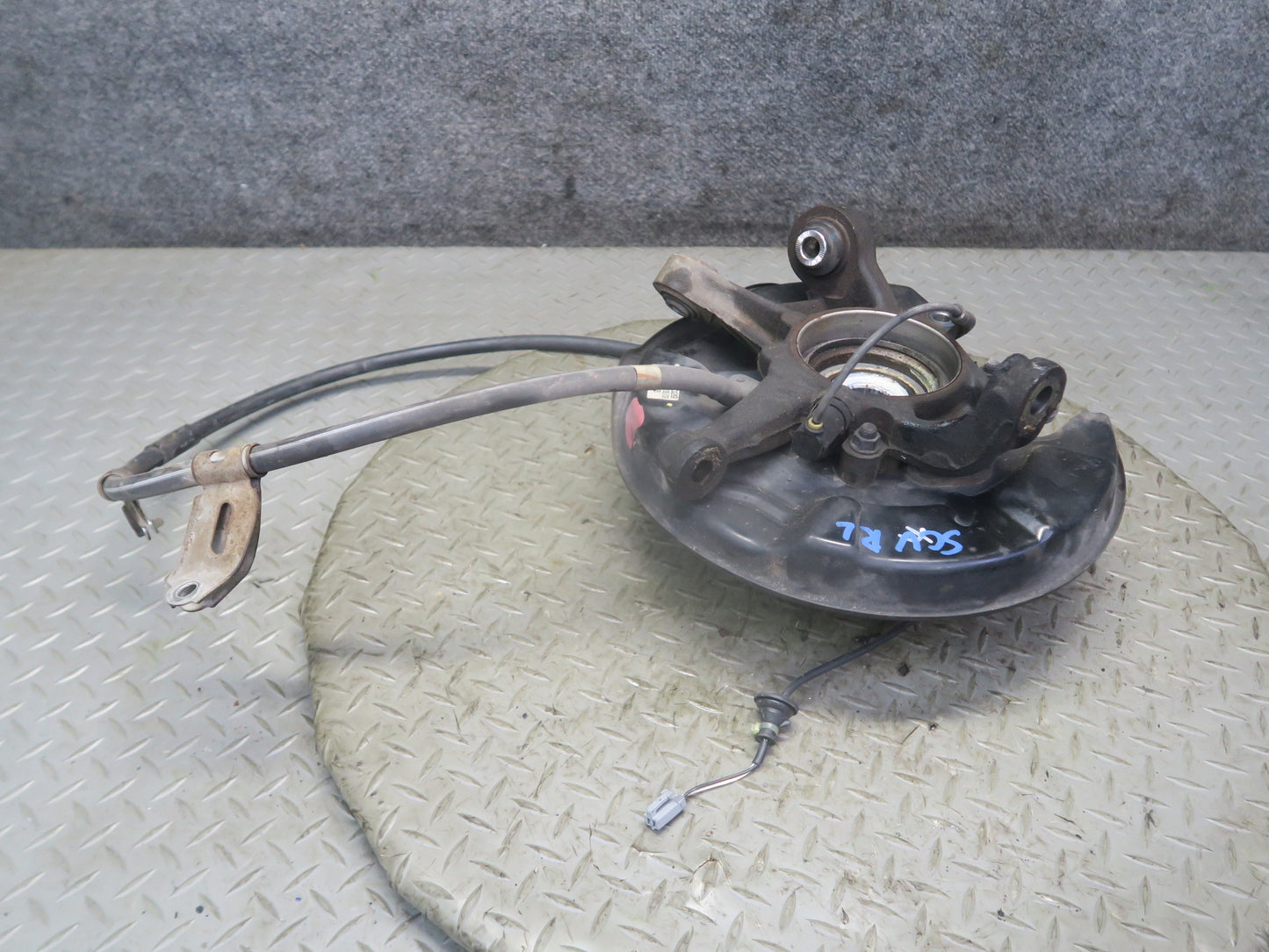02-10 Lexus SC430 Rear Left Spindle Knuckle Wheel Hub Bearing 74K Miles OEM