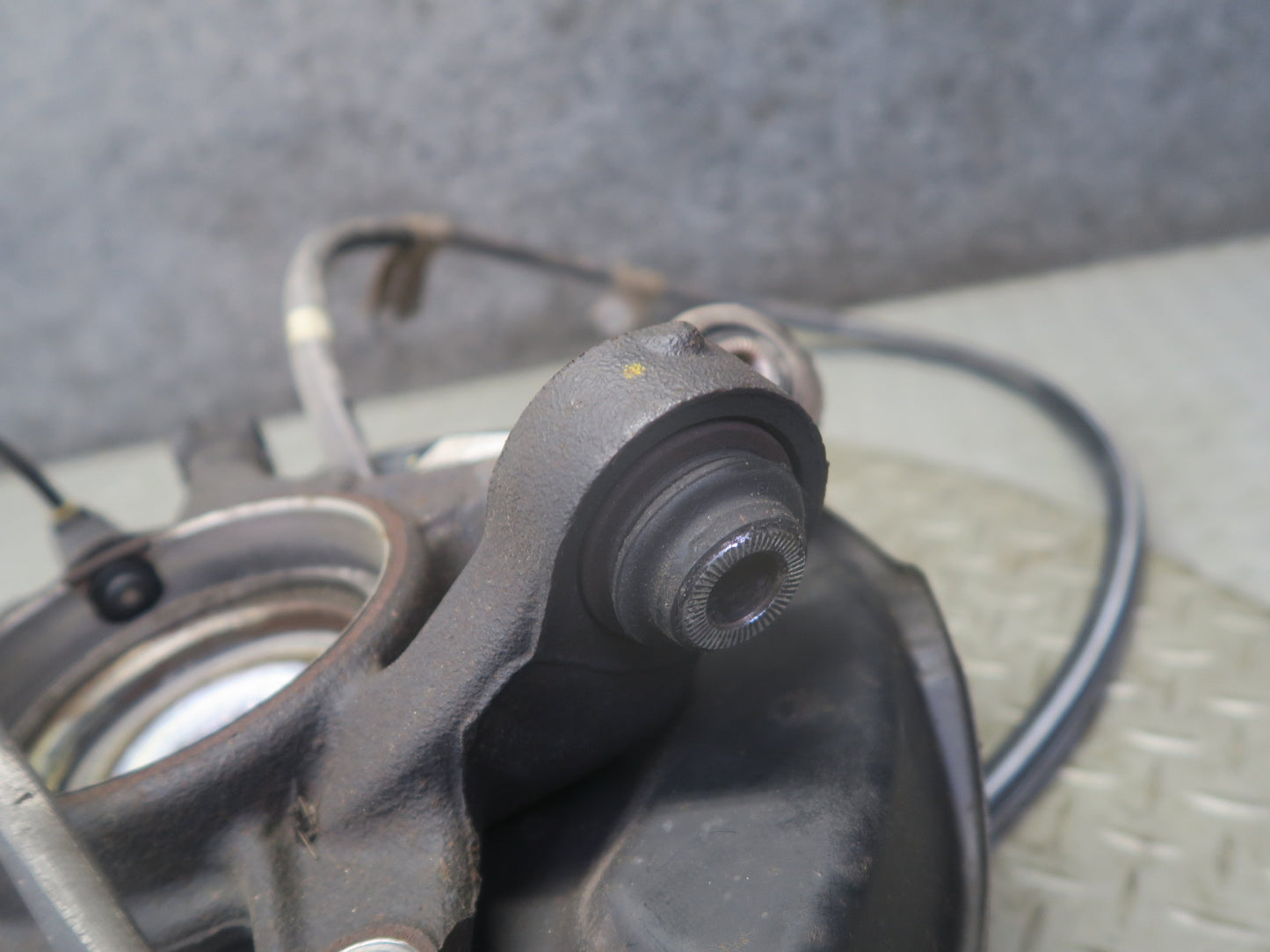 02-10 Lexus SC430 Rear Left Spindle Knuckle Wheel Hub Bearing 74K Miles OEM