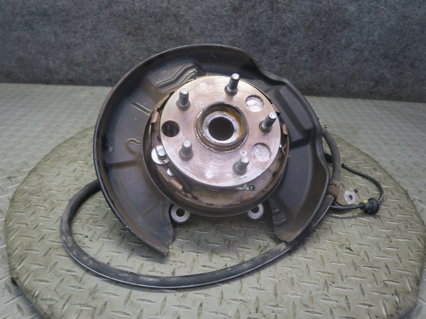 02-10 Lexus Z40 SC430 Rear Right Spindle Knuckle Wheel Hub Bearing 74K Miles OEM