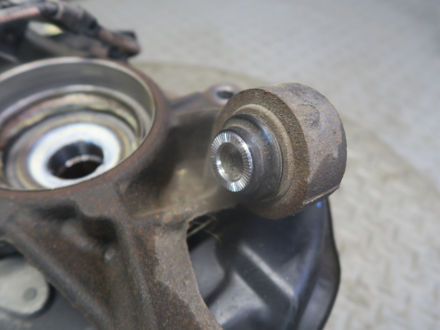 02-10 Lexus Z40 SC430 Rear Right Spindle Knuckle Wheel Hub Bearing 74K Miles OEM