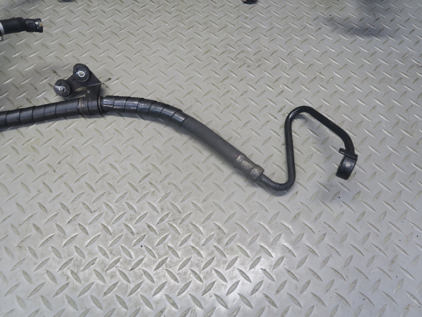 02-10 Lexus UZZ40L SC430 Power Steering Pressure Line Hose Pipe Set 74K OEM