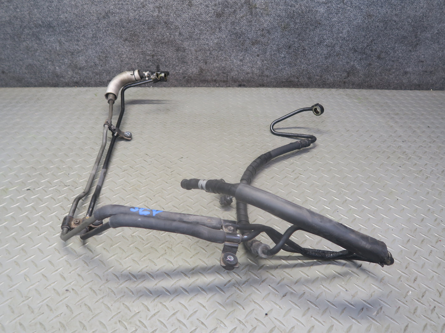 02-10 Lexus UZZ40L SC430 Power Steering Pressure Line Hose Pipe Set 74K OEM