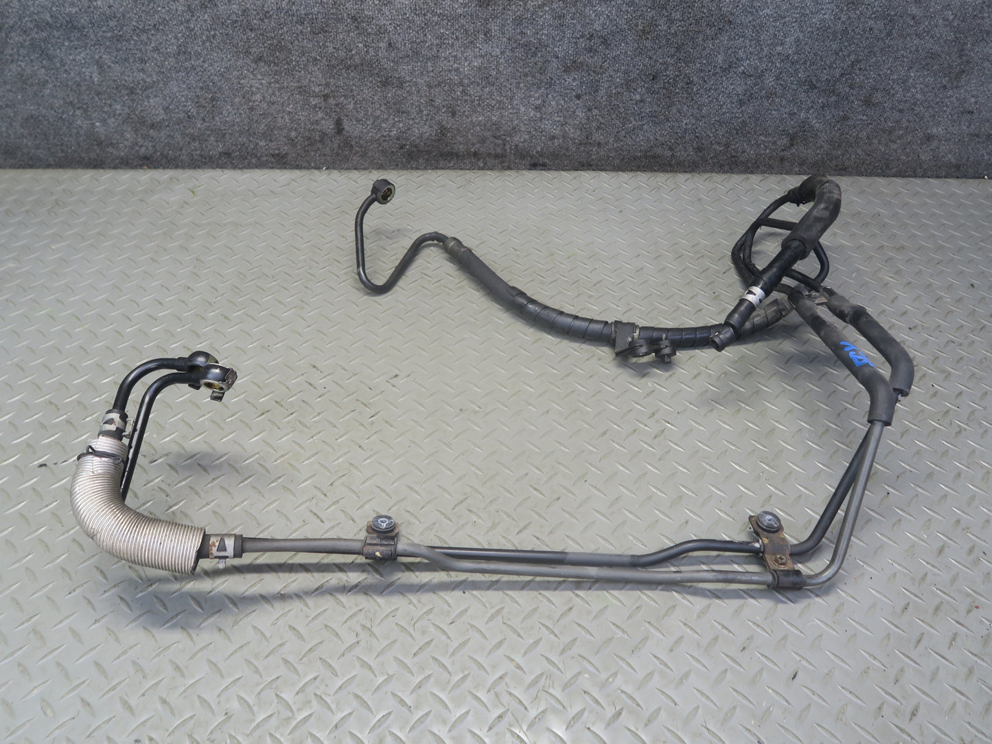 02-10 Lexus UZZ40L SC430 Power Steering Pressure Line Hose Pipe Set 74K OEM