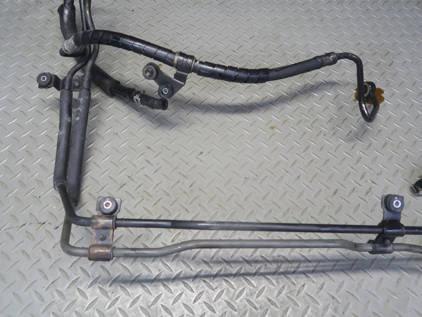 02-10 Lexus UZZ40L SC430 Power Steering Pressure Line Hose Pipe Set 74K OEM