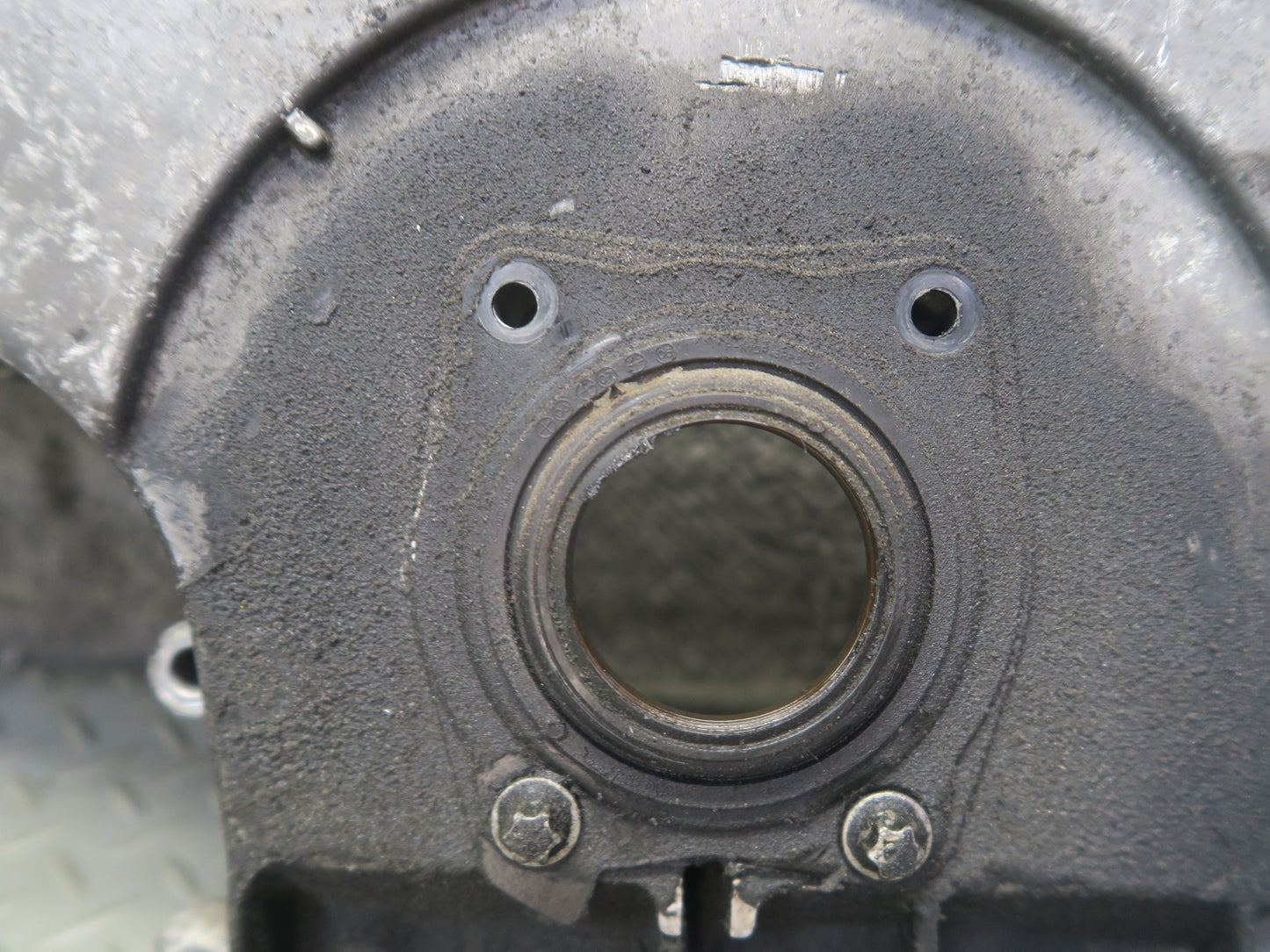 2008-2010 Porsche Cayenne 957 Turbo Front Engine Motor Timing Cover 9481011221R