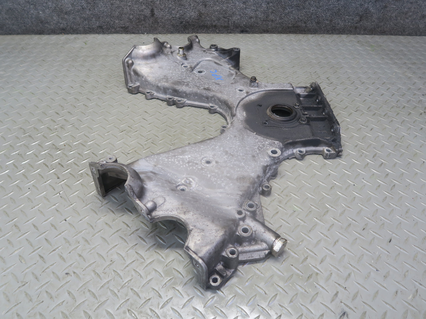 2008-2010 Porsche Cayenne 957 Turbo Front Engine Motor Timing Cover 9481011221R