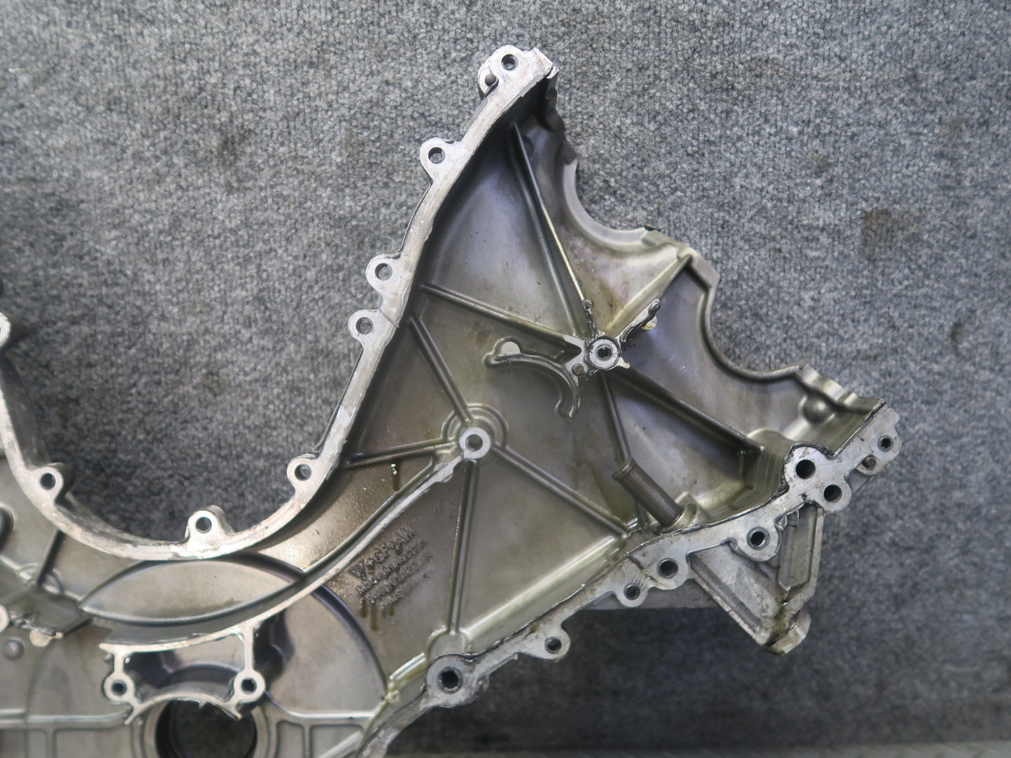 2008-2010 Porsche Cayenne 957 Turbo Front Engine Motor Timing Cover 9481011221R