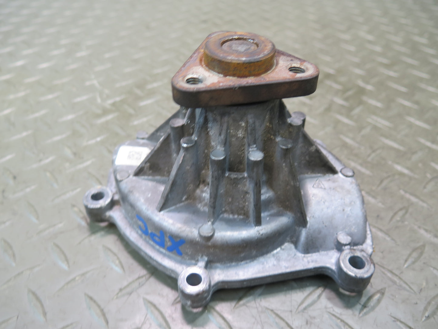 2008-2010 Porsche Cayenne 957 4.8L Engine Coolant Water Pump 94810603301