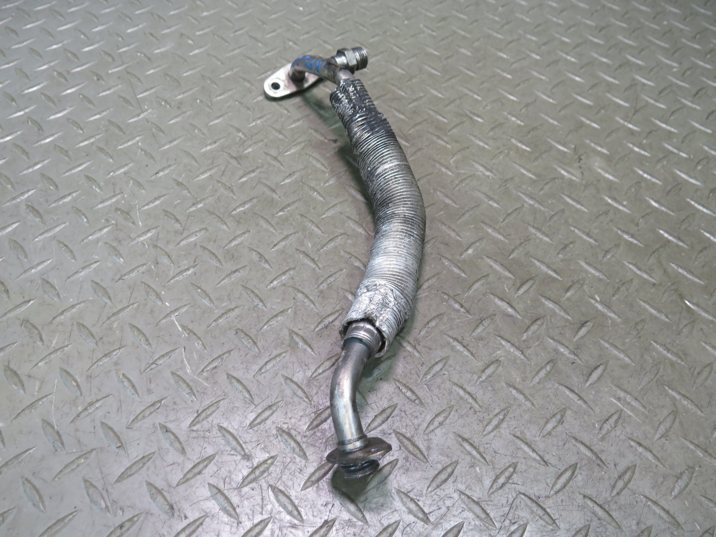 2008-2010 Porsche Cayenne 957 Turbo Turbocharger Oil Pipe Line Set of 2
