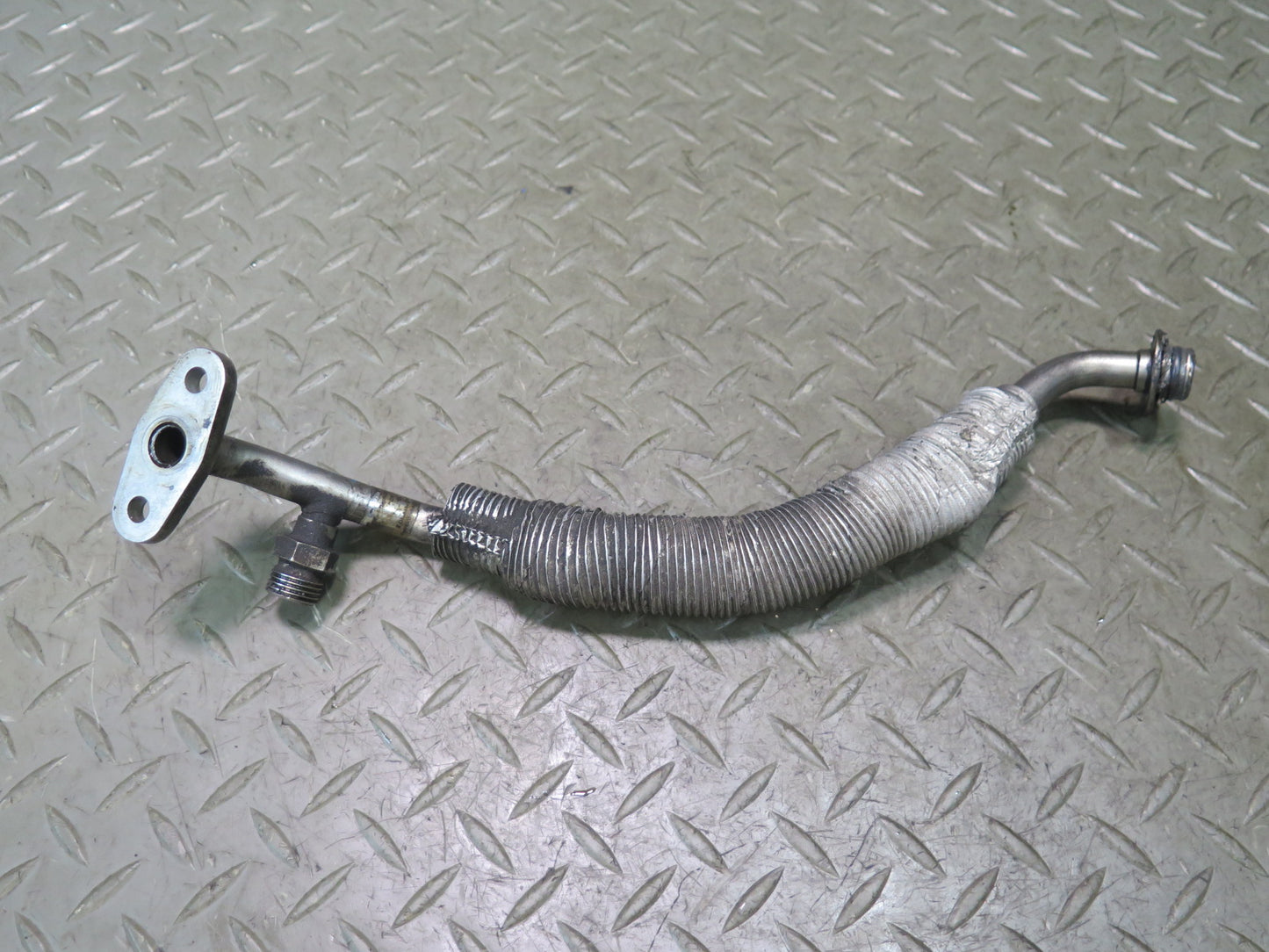 2008-2010 Porsche Cayenne 957 Turbo Turbocharger Oil Pipe Line Set of 2