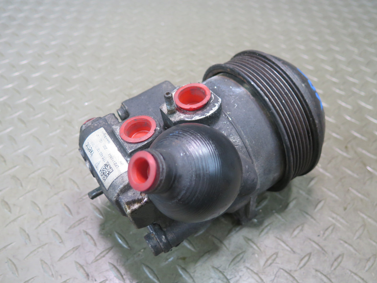 2008-2010 Porsche Cayenne 957 Turbo Pdcc Power Steering Pump w Pulley 7P5422137D