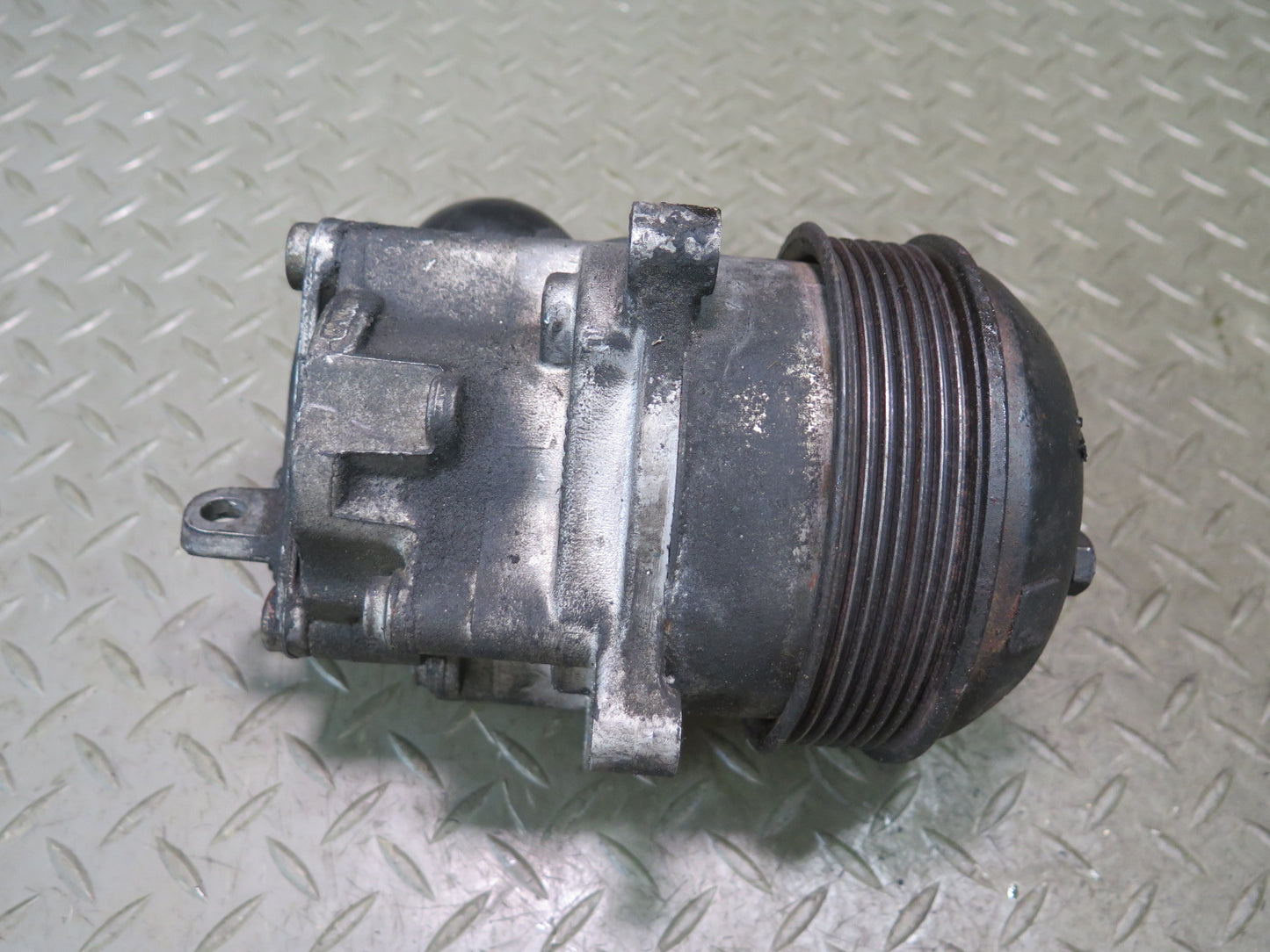 2008-2010 Porsche Cayenne 957 Turbo Pdcc Power Steering Pump w Pulley 7P5422137D