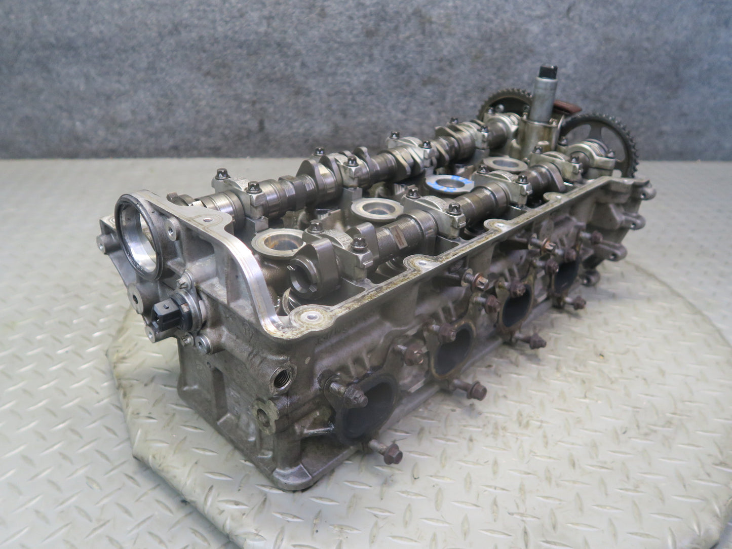 08-10 Porsche Cayenne 957 Turbo M48.51 Engine Right Cylinder Head w Camshafts