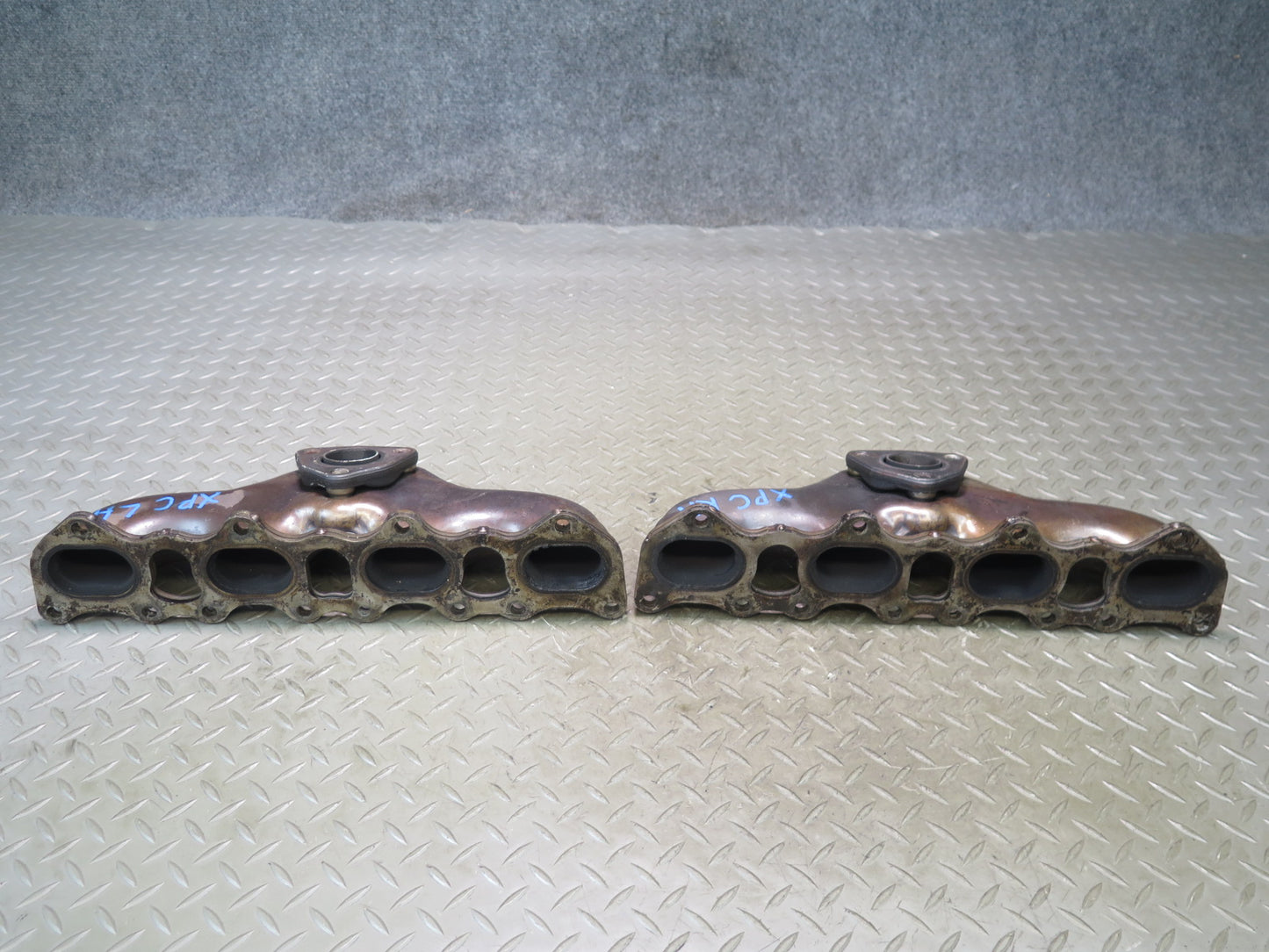 2008-2010 Porsche Cayenne 957 Turbo Left & Right Exhaust Manifold Set of 2