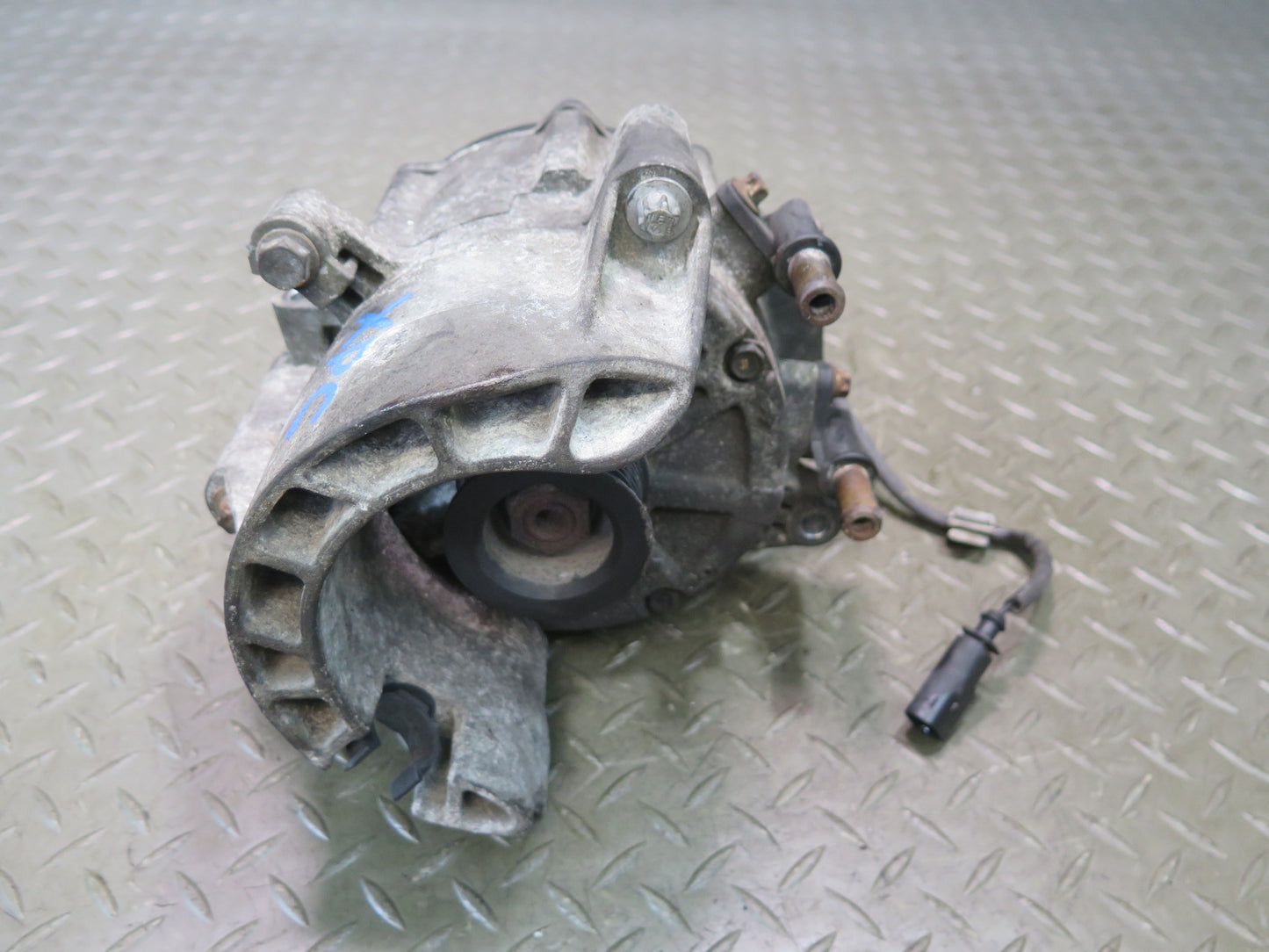 2008-2010 Porsche Cayenne 957 4.8L 190AMP Alternator Generator 94860302500