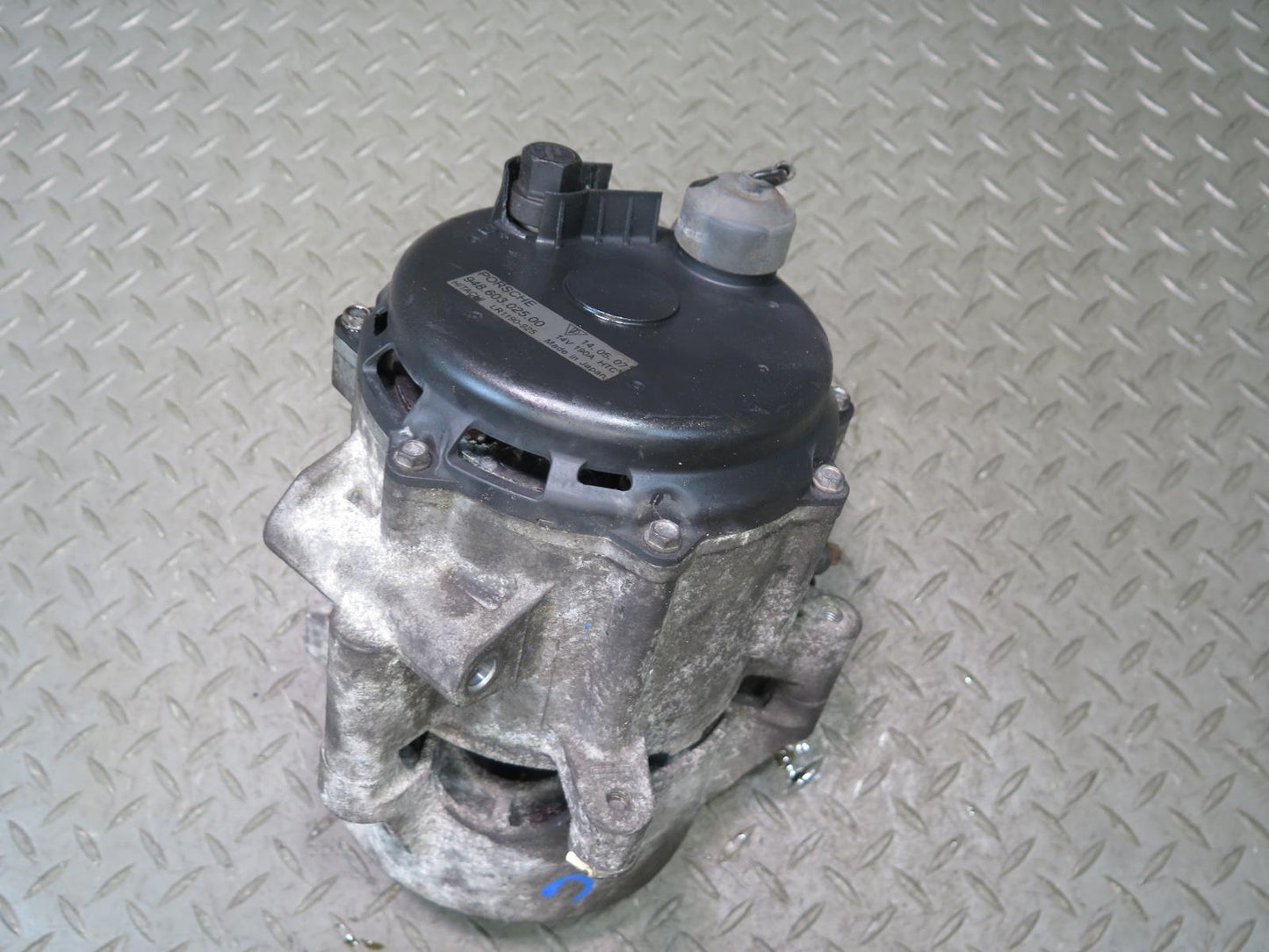 2008-2010 Porsche Cayenne 957 4.8L 190AMP Alternator Generator 94860302500