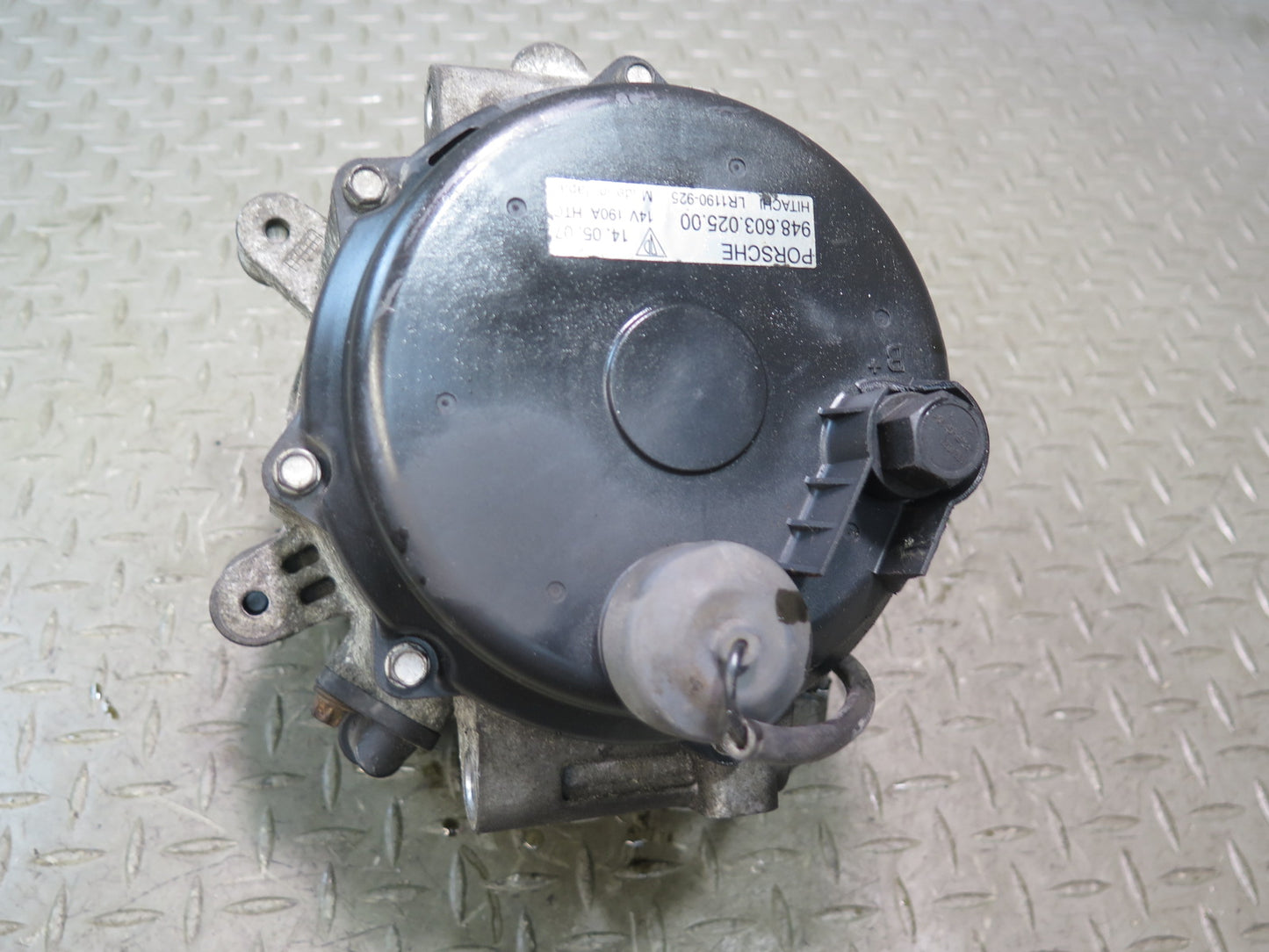 2008-2010 Porsche Cayenne 957 4.8L 190AMP Alternator Generator 94860302500