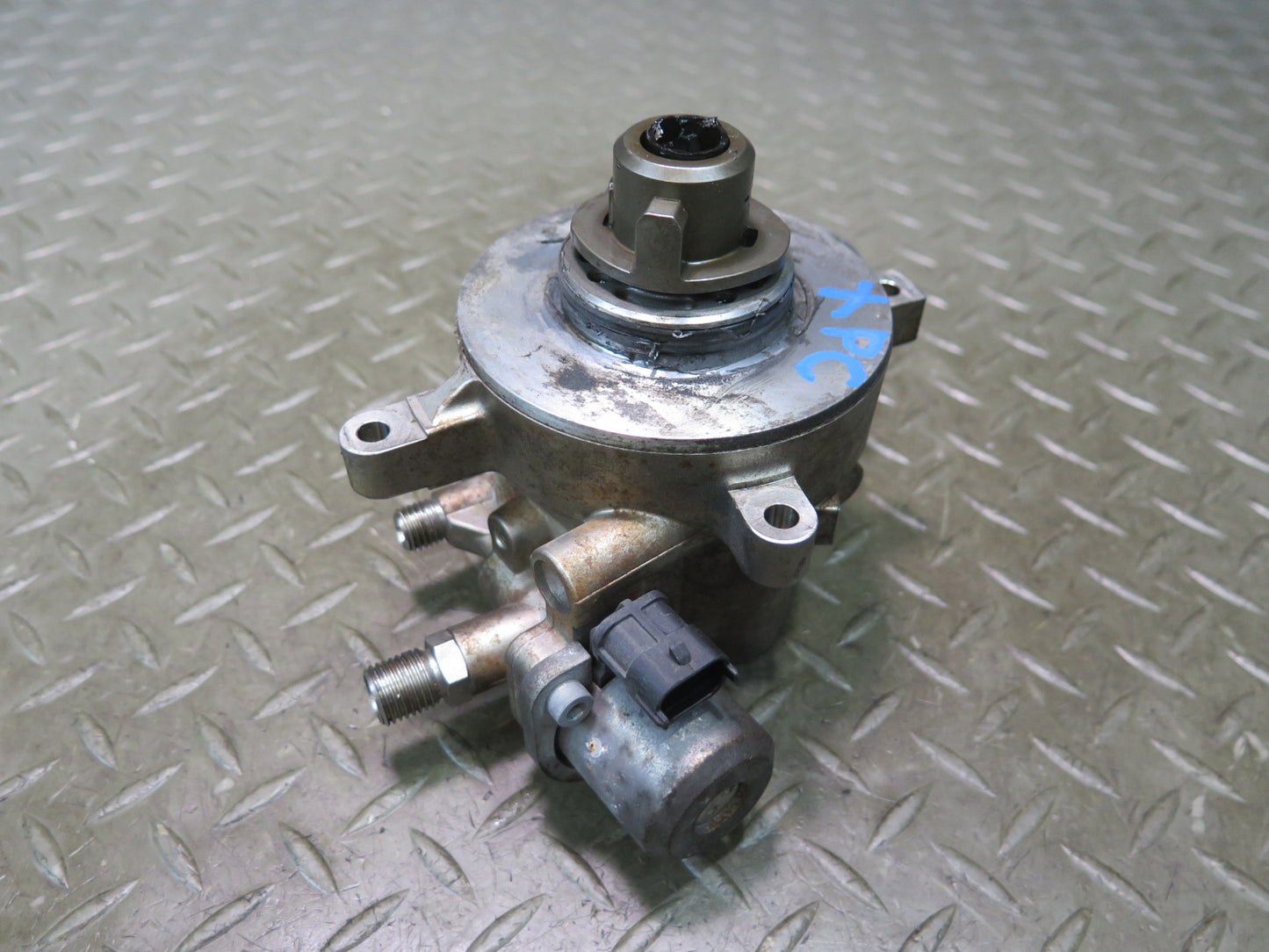 2008-2010 Porsche Cayenne 957 Turbo High Pressure Fuel Pump 102K