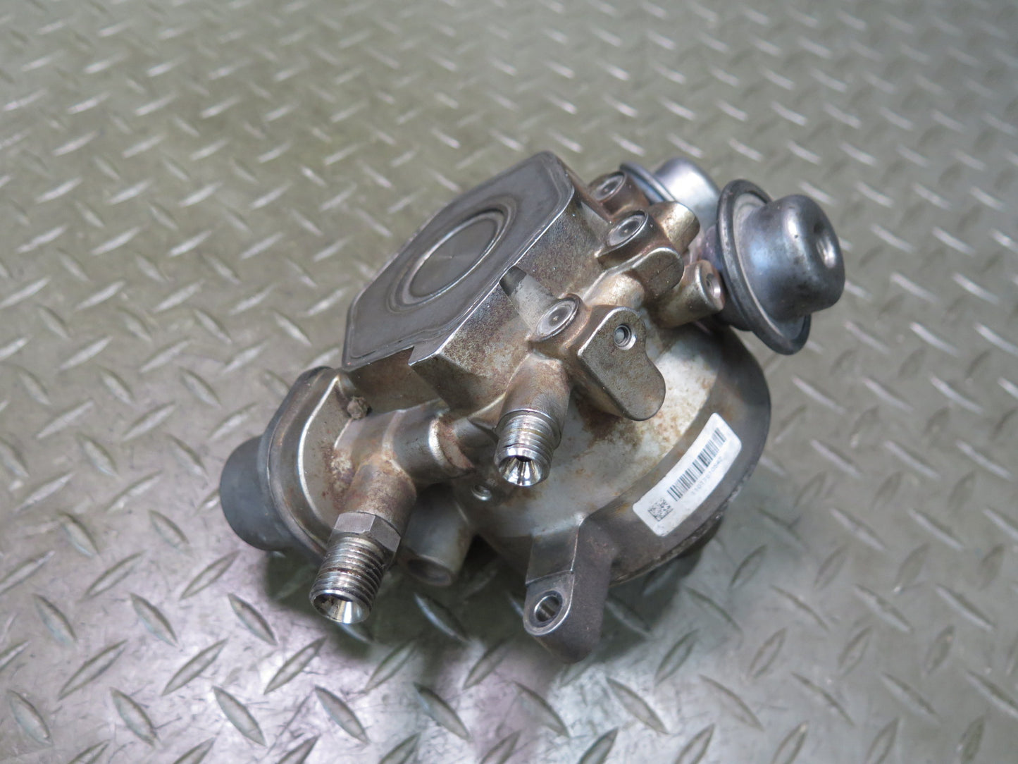 2008-2010 Porsche Cayenne 957 Turbo High Pressure Fuel Pump 102K
