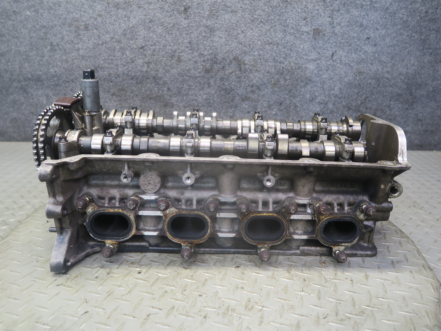 2008-2010 Porsche Cayenne 957 Turbo M48.51 Engine Left Cylinder Head w Camshafts