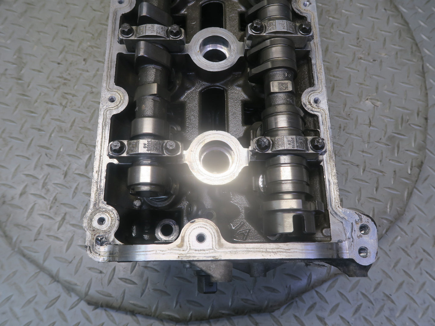 2008-2010 Porsche Cayenne 957 Turbo M48.51 Engine Left Cylinder Head w Camshafts