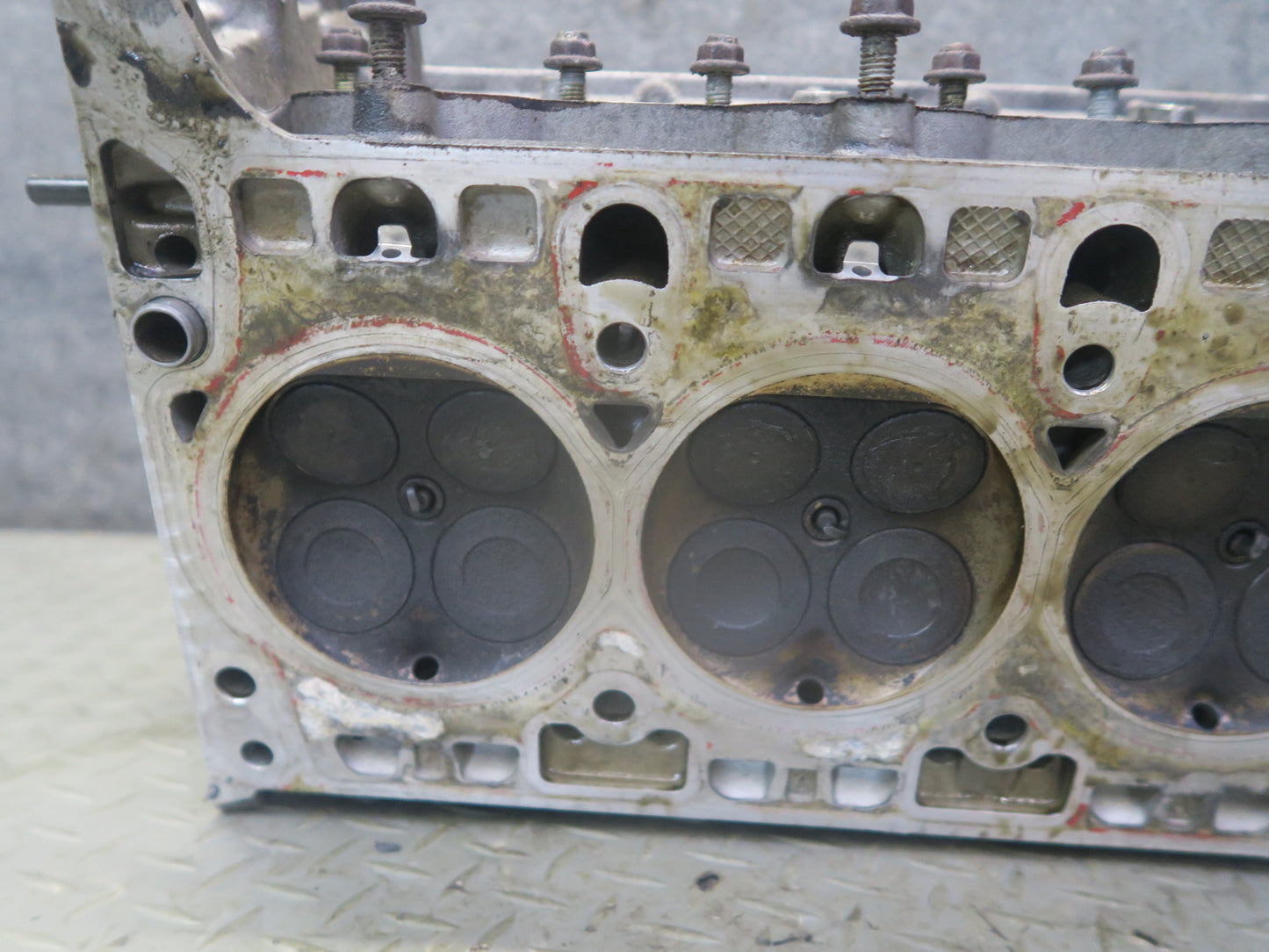 2008-2010 Porsche Cayenne 957 Turbo M48.51 Engine Left Cylinder Head w Camshafts