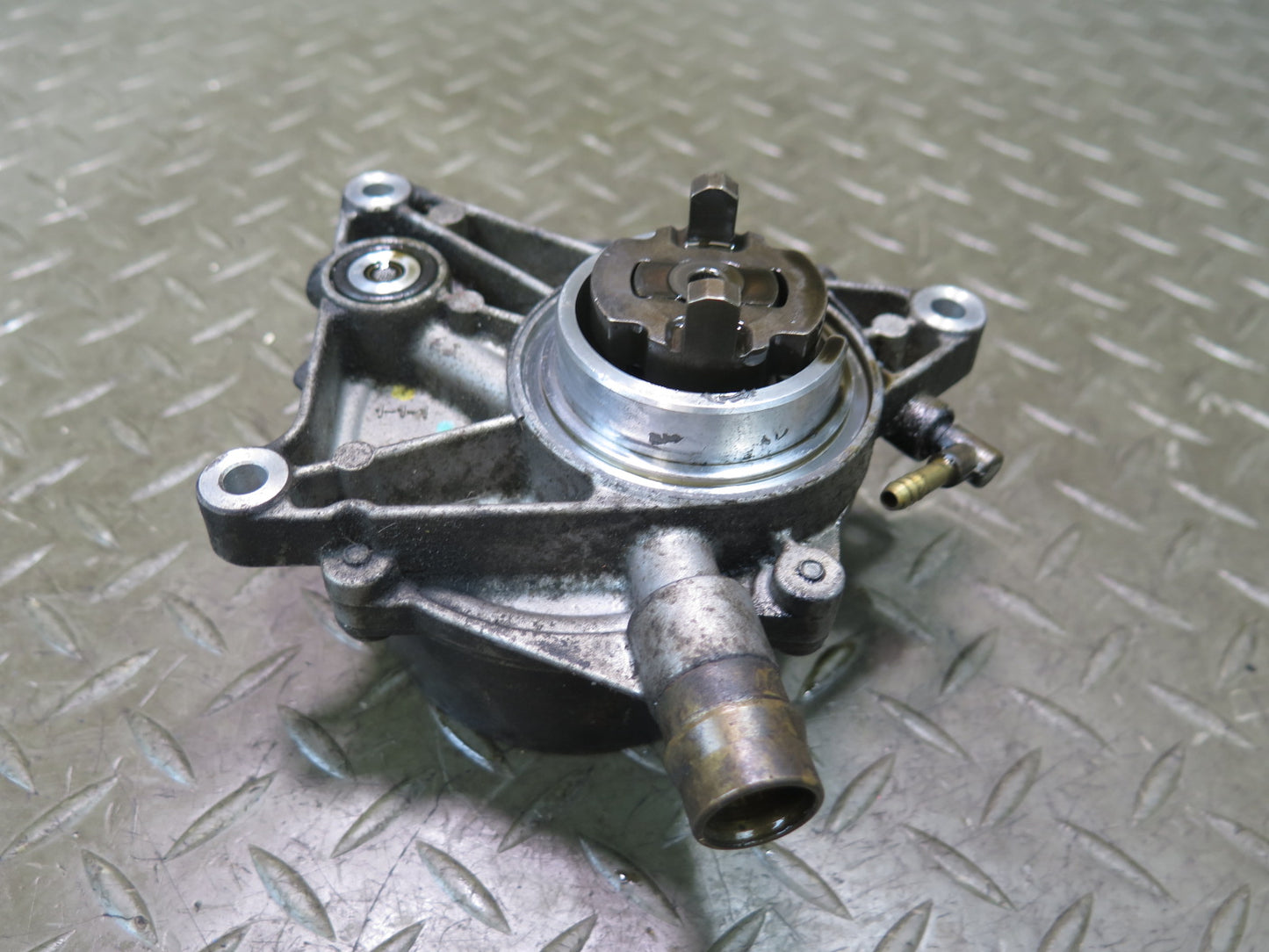 2008 Porsche Cayenne 957 Turbo Engine Vacuum Pump