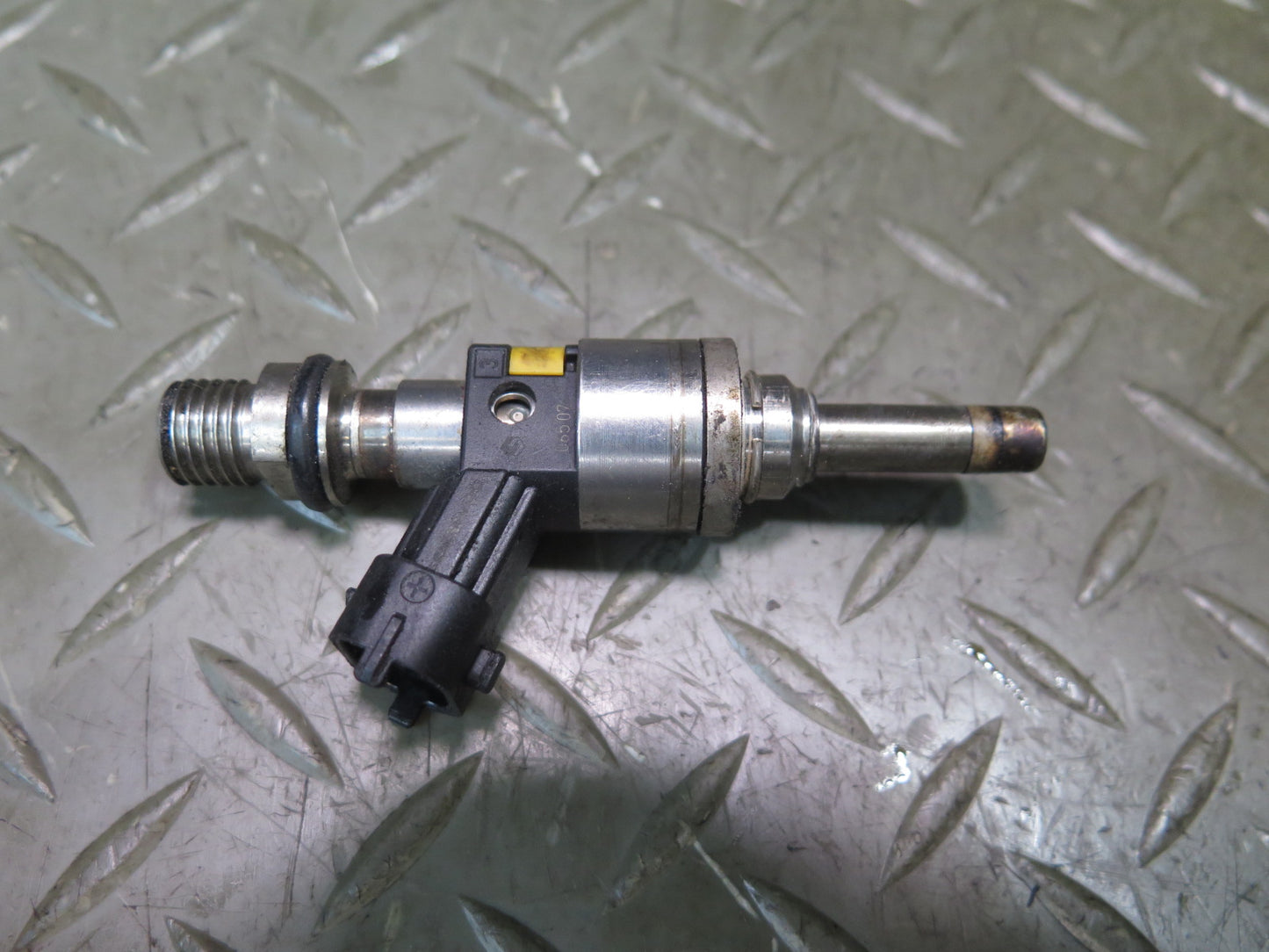 2008-2010 Porsche Cayenne 957 Turbo Fuel Injector Set of 8