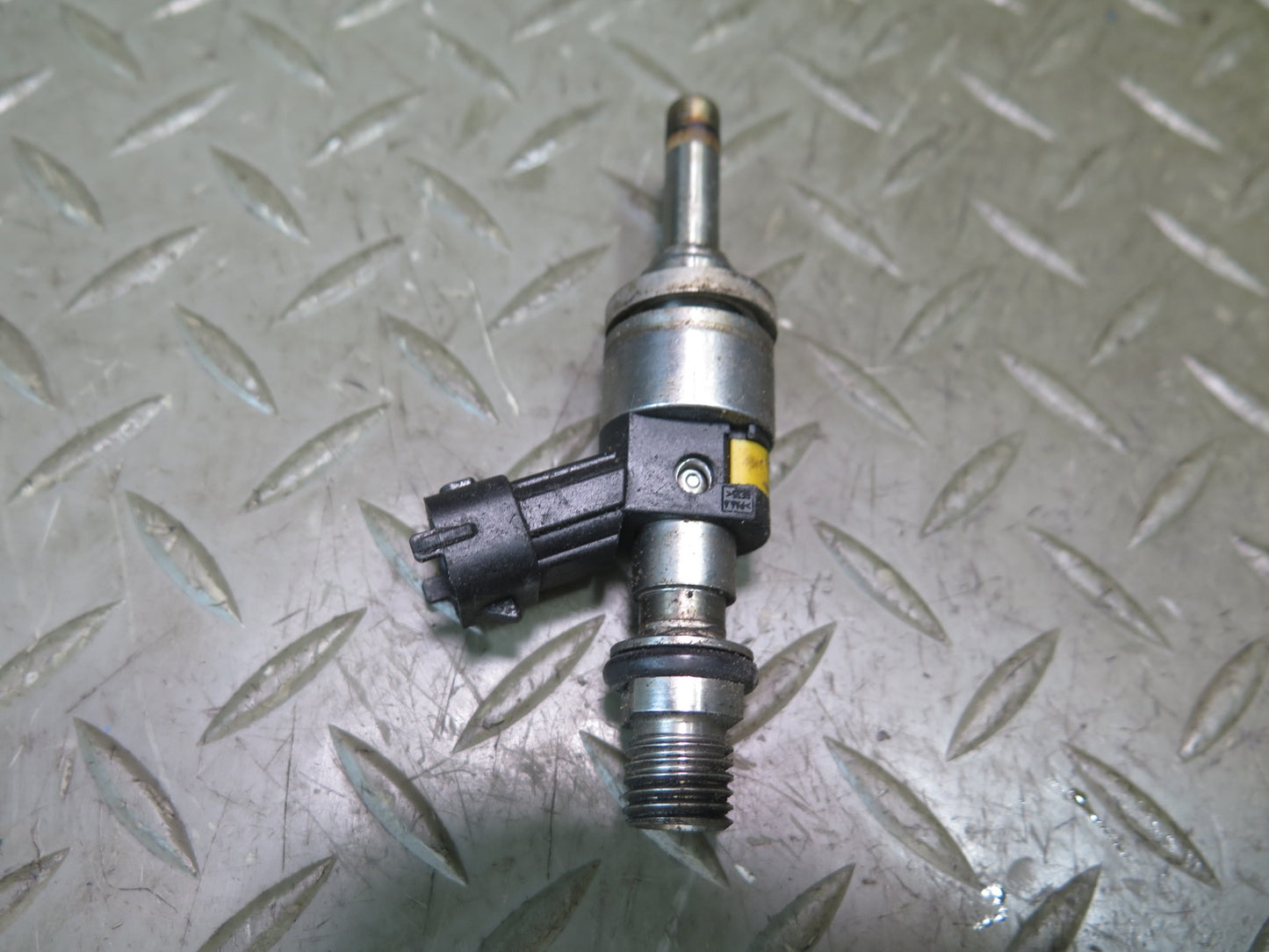2008-2010 Porsche Cayenne 957 Turbo Fuel Injector Set of 8