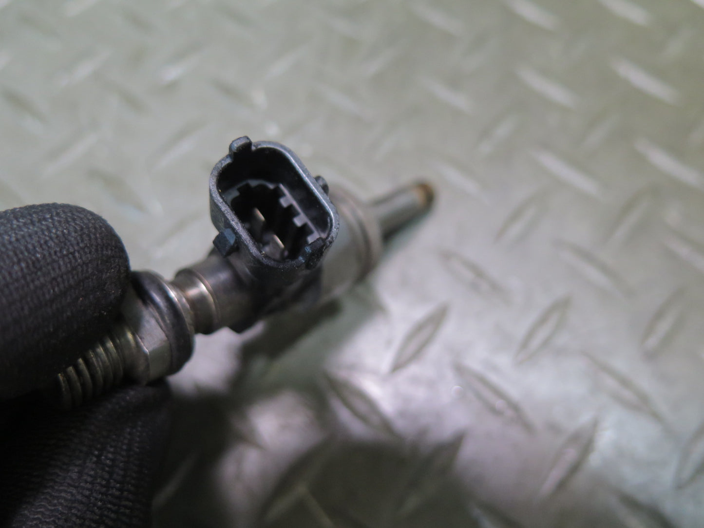 2008-2010 Porsche Cayenne 957 Turbo Fuel Injector Set of 8