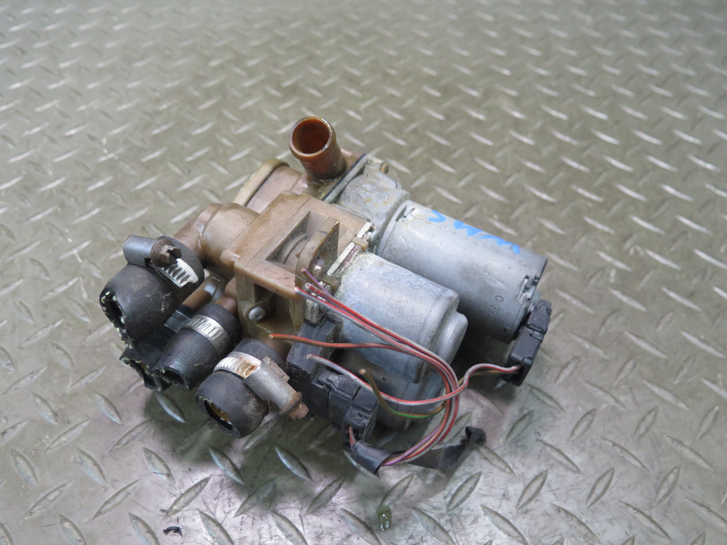 94-99 Mercedes W140 C140 S420 S500 Heater Control Water Valve 0018301484 OEM