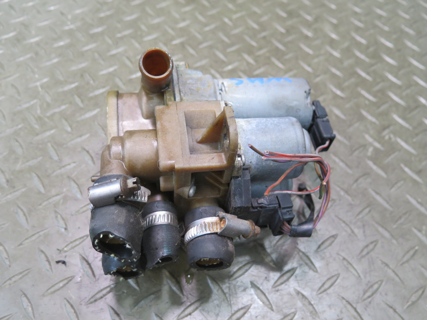 94-99 Mercedes W140 C140 S420 S500 Heater Control Water Valve 0018301484 OEM