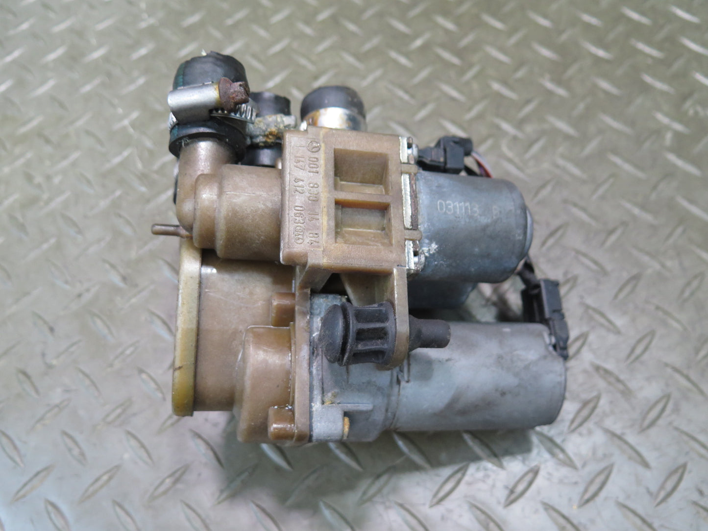 94-99 Mercedes W140 C140 S420 S500 Heater Control Water Valve 0018301484 OEM