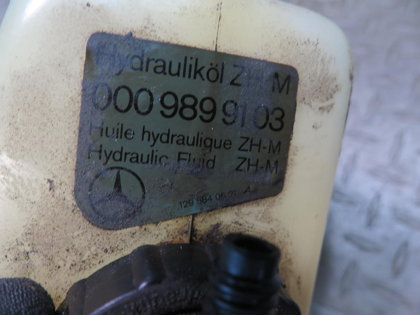 94-99 Mercedes W140 C140 S500 Hydraulic Suspension Reservoir Bottle Tank OEM