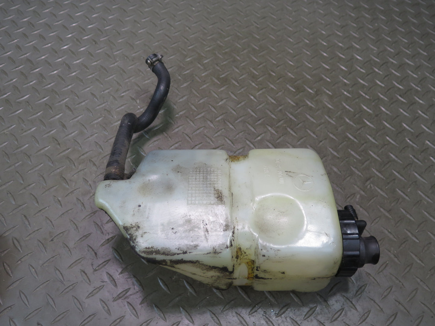 94-99 Mercedes W140 C140 S500 Hydraulic Suspension Reservoir Bottle Tank OEM