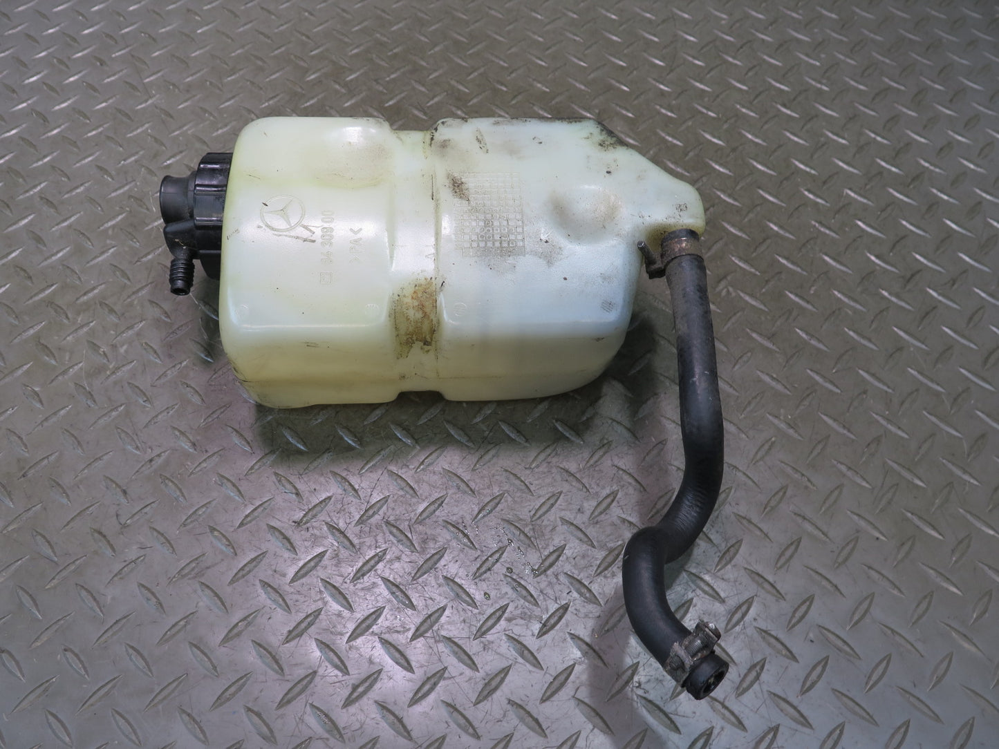 94-99 Mercedes W140 C140 S500 Hydraulic Suspension Reservoir Bottle Tank OEM